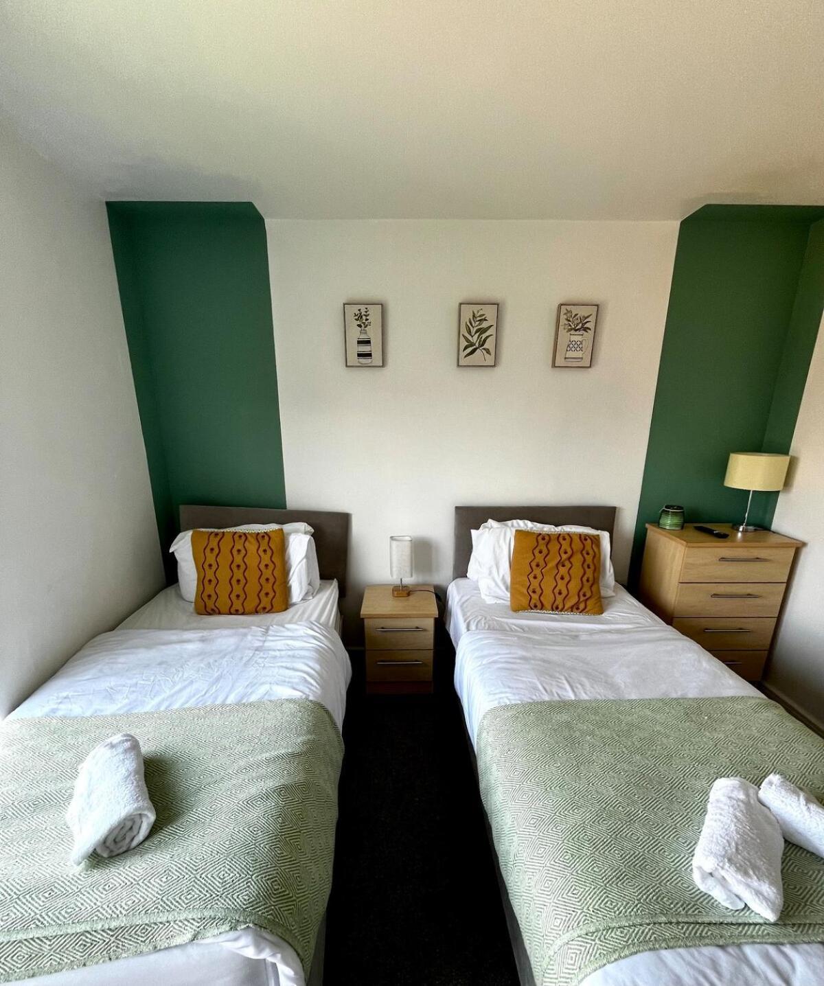 Serene 2-Bed Flat With Canal Views - Coop Live & Ethiad Manchester Luaran gambar