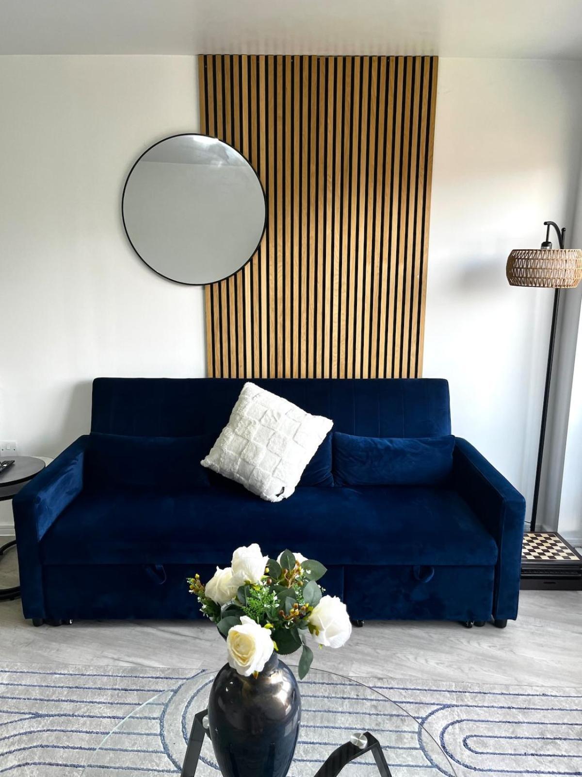 Serene 2-Bed Flat With Canal Views - Coop Live & Ethiad Manchester Luaran gambar